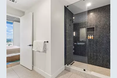 48 East Avenue #2011, Austin, TX 78701 - Photo 17