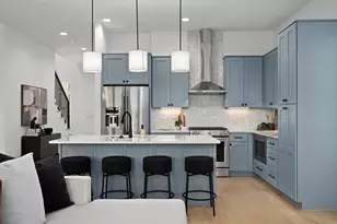 1104 Fiesta St, Austin, TX 78702 - Photo 7