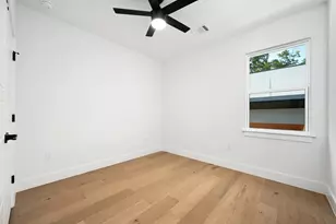 1104 Fiesta St, Austin, TX 78702 - Photo 31