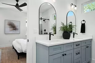 1104 Fiesta St, Austin, TX 78702 - Photo 25