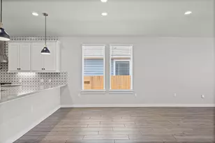 8317 Donnelley Dr, Austin, TX 78744 - Photo 11