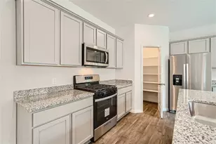 117 Alamo Vine Ct, Kyle, TX 78640 - Photo 9