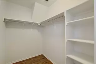 261 New Bridge Dr, Kyle, TX 78640 - Photo 17