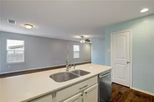 261 New Bridge Dr, Kyle, TX 78640 - Photo 11