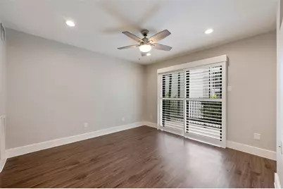 935 La Posada Drive #115, Austin, TX 78752 - Photo 15