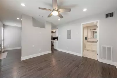 935 La Posada Drive #115, Austin, TX 78752 - Photo 13