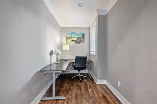935 La Posada Dr, Austin, TX 78752 - Photo 23
