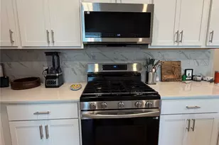 11917 Murano Dr, Austin, TX 78747 - Photo 9