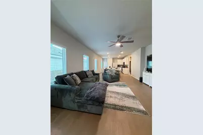 11917 Murano Drive, Austin, TX 78747 - Photo 3