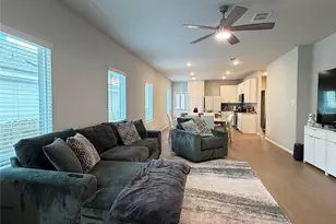 11917 Murano Dr, Austin, TX 78747 - Photo 3