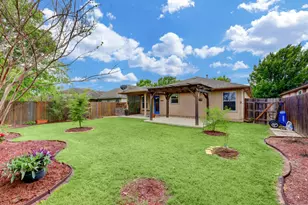 12017 Buzz Schneider Ln, Austin, TX 78748 - Photo 11