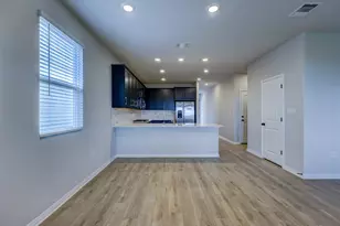 129 Prairie Falls Drive, Hutto, TX 78634 - Photo 13