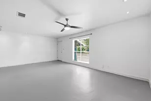 2712 St Edwards Cir, Austin, TX 78704 - Photo 7