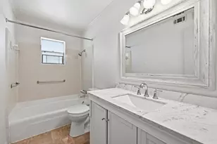 2712 St Edwards Cir, Austin, TX 78704 - Photo 21