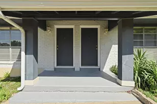 2712 St Edwards Cir, Austin, TX 78704 - Photo 3