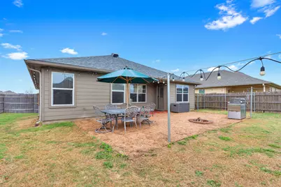 411 Camellia Drive, Hutto, TX 78634 - Photo 35