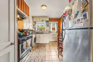301 E 34th St, Austin, TX 78705 - Photo 11