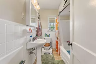 301 E 34th St, Austin, TX 78705 - Photo 13