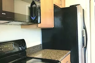 808 W 29th St, Austin, TX 78705 - Photo 13