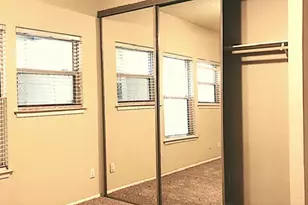 808 W 29th St, Austin, TX 78705 - Photo 5