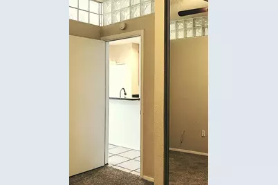 808 W 29th Street #301, Austin, TX 78705 - Photo 17