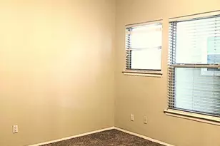 808 W 29th St, Austin, TX 78705 - Photo 3