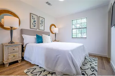 6920 Bryn Mawr Drive, Austin, TX 78723 - Photo 9