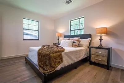6920 Bryn Mawr Drive, Austin, TX 78723 - Photo 7