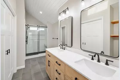 2207 Raintree Path, Round Rock, TX 78664 - Photo 15