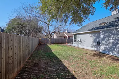 2207 Raintree Path, Round Rock, TX 78664 - Photo 25