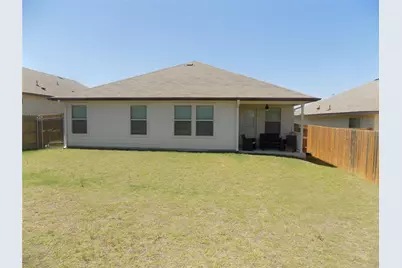 124 Rearden Boulevard, Jarrell, TX 76537 - Photo 11