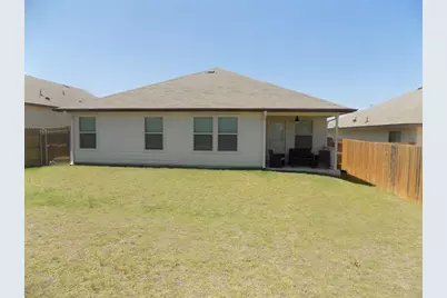 124 Rearden Boulevard, Jarrell, TX 76537 - Photo 11