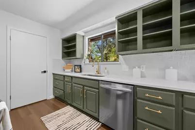 2400 Rockingham Circle, Austin, TX 78704 - Photo 11