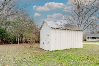 306 5th Avenue, Smithville, TX 78957 - Photo 29