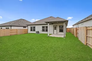 13617 Gray Lndg Dr, Elgin, TX 78621 - Photo 25