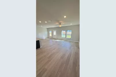 13617 Gray Landing Drive, Elgin, TX 78621 - Photo 9