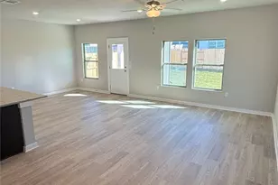 13617 Gray Landing Dr, Elgin, TX 78621 - Photo 9