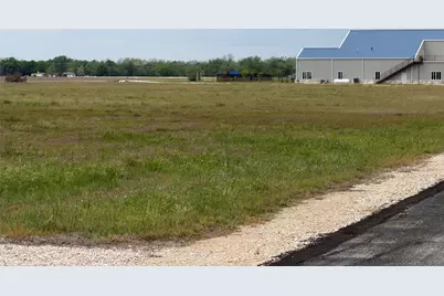 330 Airfield Road, Fentress, TX 78622 - Photo 5