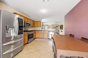 17912 Honey Locust Ln, Elgin, TX 78621 - Photo 11