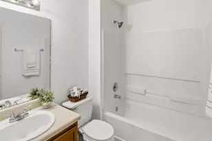 17912 Honey Locust Ln, Elgin, TX 78621 - Photo 13