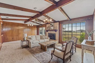 15 Brenda Lane, Round Rock, TX 78665 - Photo 5