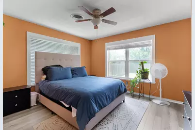 209 E Live Oak Street, Burnet, TX 78611 - Photo 19