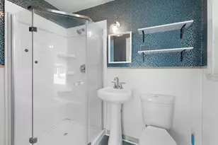 209 E Live Oak St, Burnet, TX 78611 - Photo 17