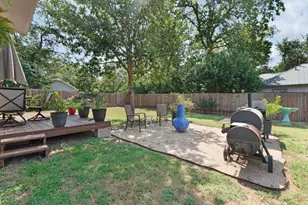 209 E Live Oak St, Burnet, TX 78611 - Photo 21