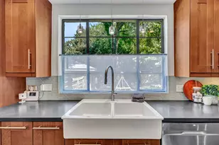1208 Fairwood Rd, Austin, TX 78722 - Photo 7