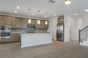 261 Crater Lk Dr, Dripping Springs, TX 78620 - Photo 3