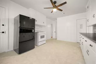 201 Rose St, Buda, TX 78610 - Photo 11