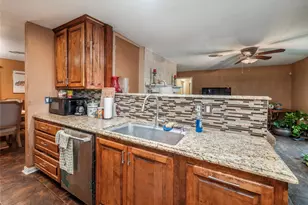 112 Hasler St, Bastrop, TX 78602 - Photo 15