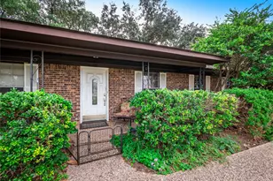 112 Hasler St, Bastrop, TX 78602 - Photo 5