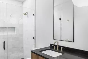 912 Jewell St, Austin, TX 78704 - Photo 17